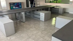 area-de-trabajo-abierta-gris