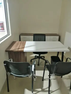 escritorio-sencillo-oficina-personal