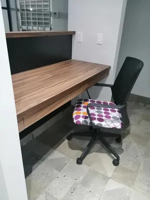 recepcion-oficina-madera