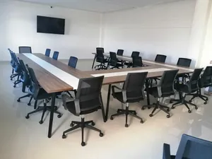sala-de-juntas-L-oficina